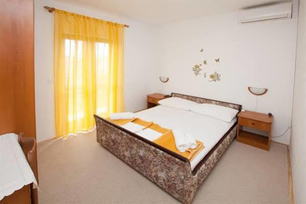 Pansion Maria Bed & Breakfast Задар Екстериор снимка